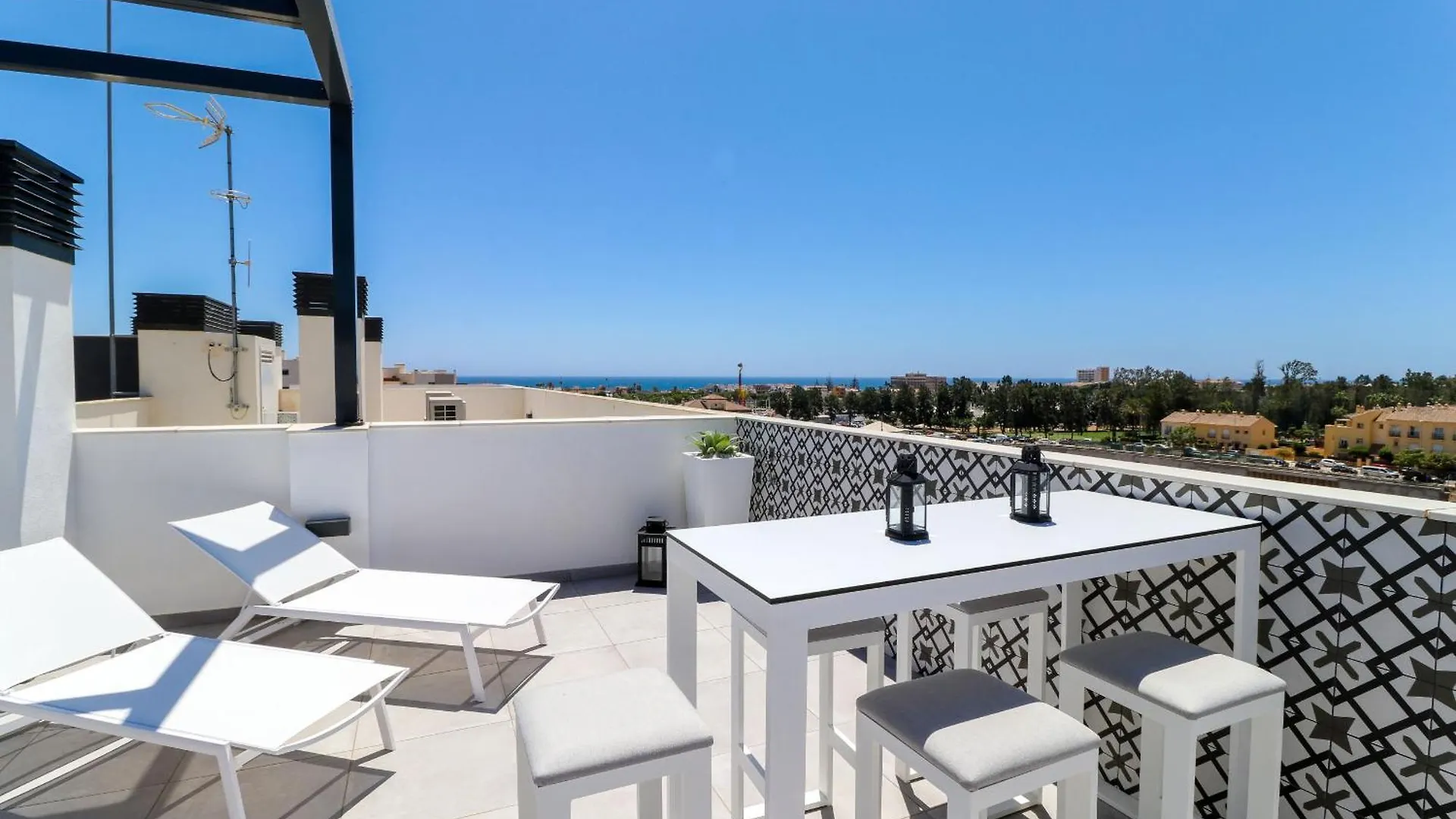 Penthouse With Large Roof Terrace & Plunge Pool contacts